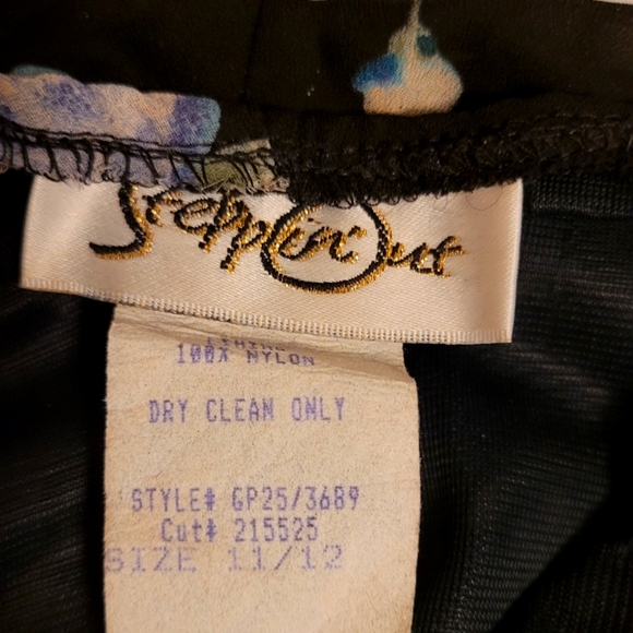 VGC/ Steppin Out Halter Dress - Picture 6 of 6